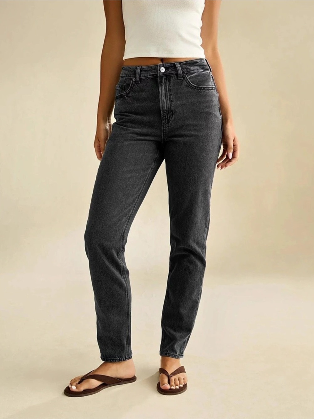 American Eagle Outfitters AE Mom Jean